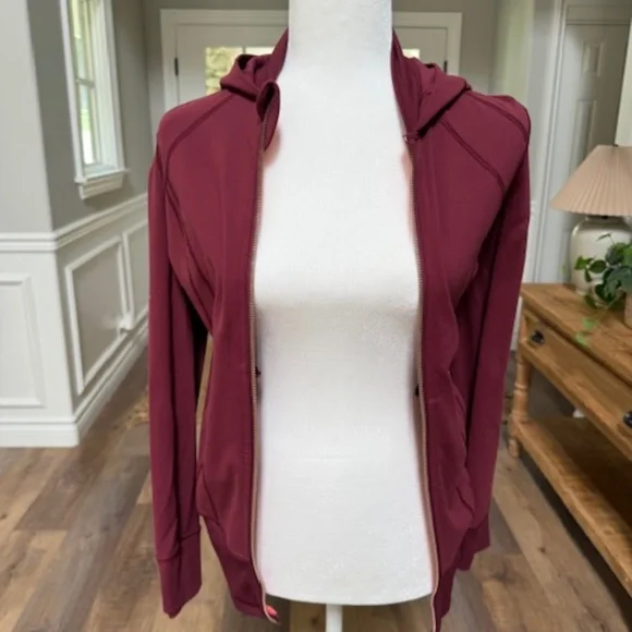 lululemon athletica Burgundy Jacket - Picture 1 of 4